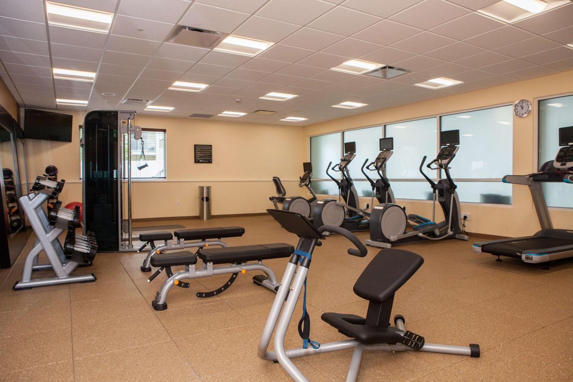 Hilton Garden Inn Springfield Dış mekan fotoğraf
