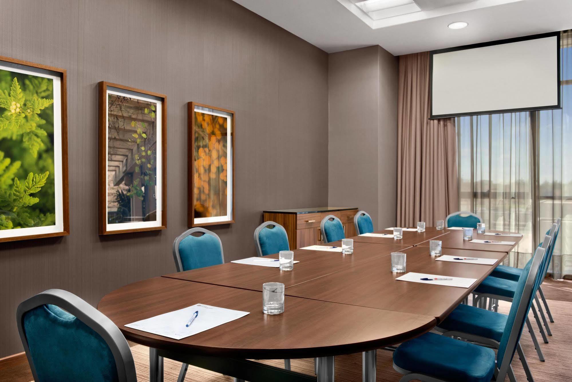 Hilton Garden Inn Springfield Dış mekan fotoğraf